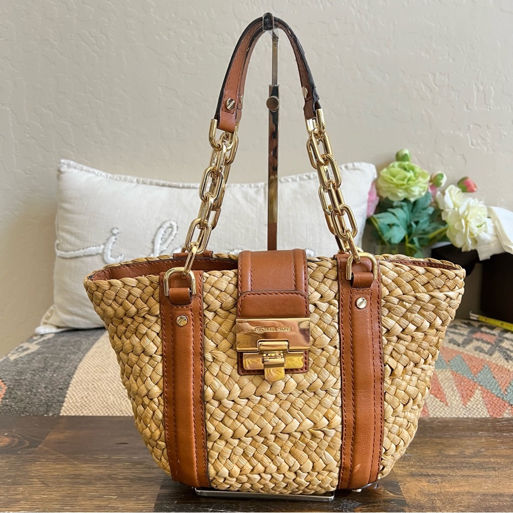 Michael Kors Deneuve Straw/Leather Woven Small Bucket l Bag